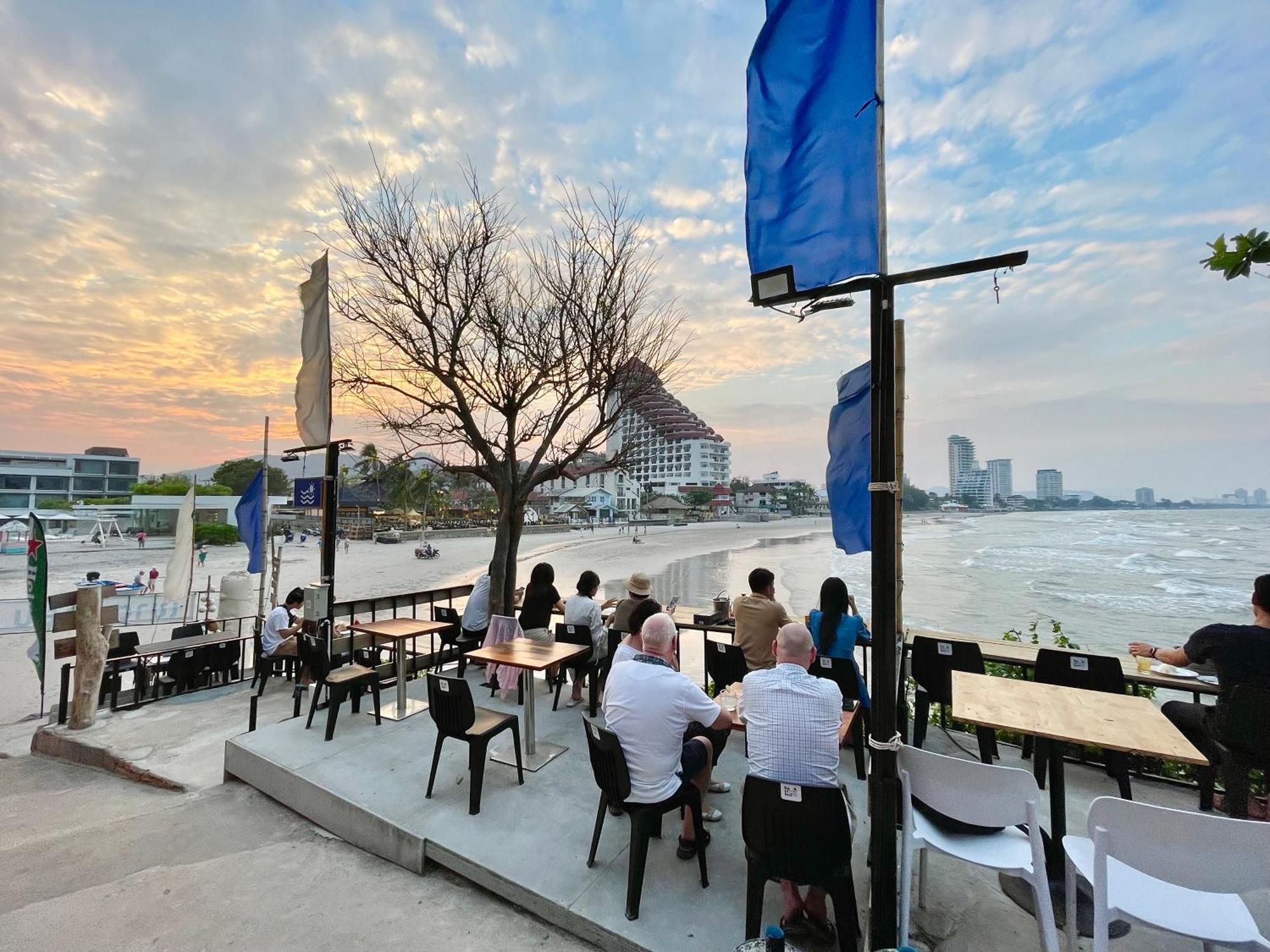 Seaview 2 Bedroom Beach Front Vacation Huahin Bagian luar foto