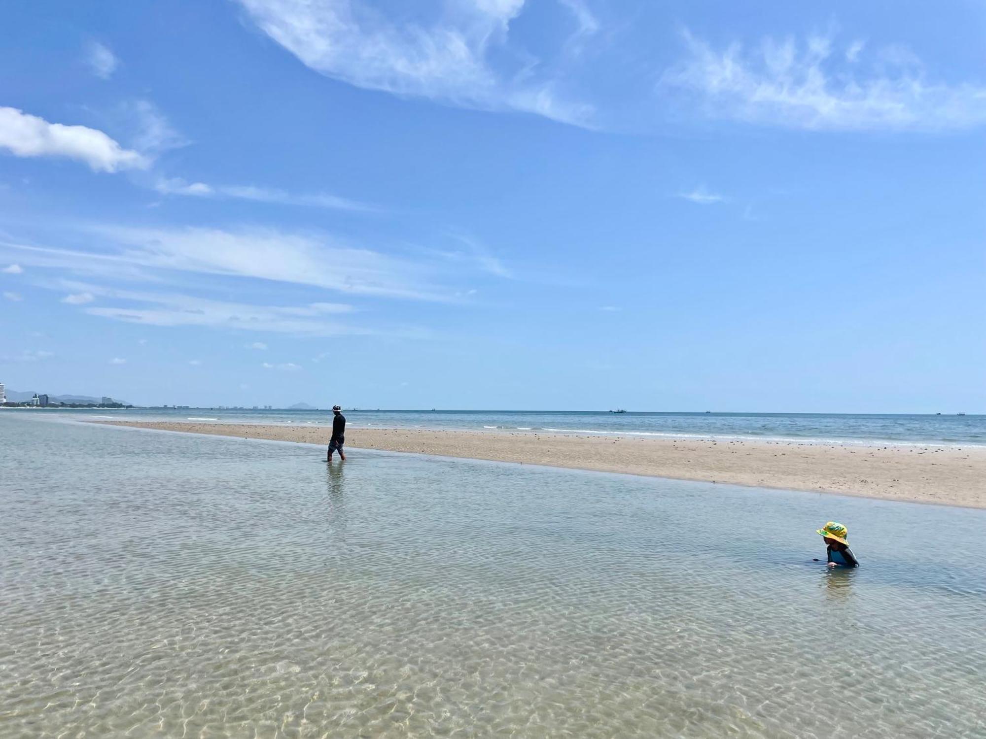 Seaview 2 Bedroom Beach Front Vacation Huahin Bagian luar foto