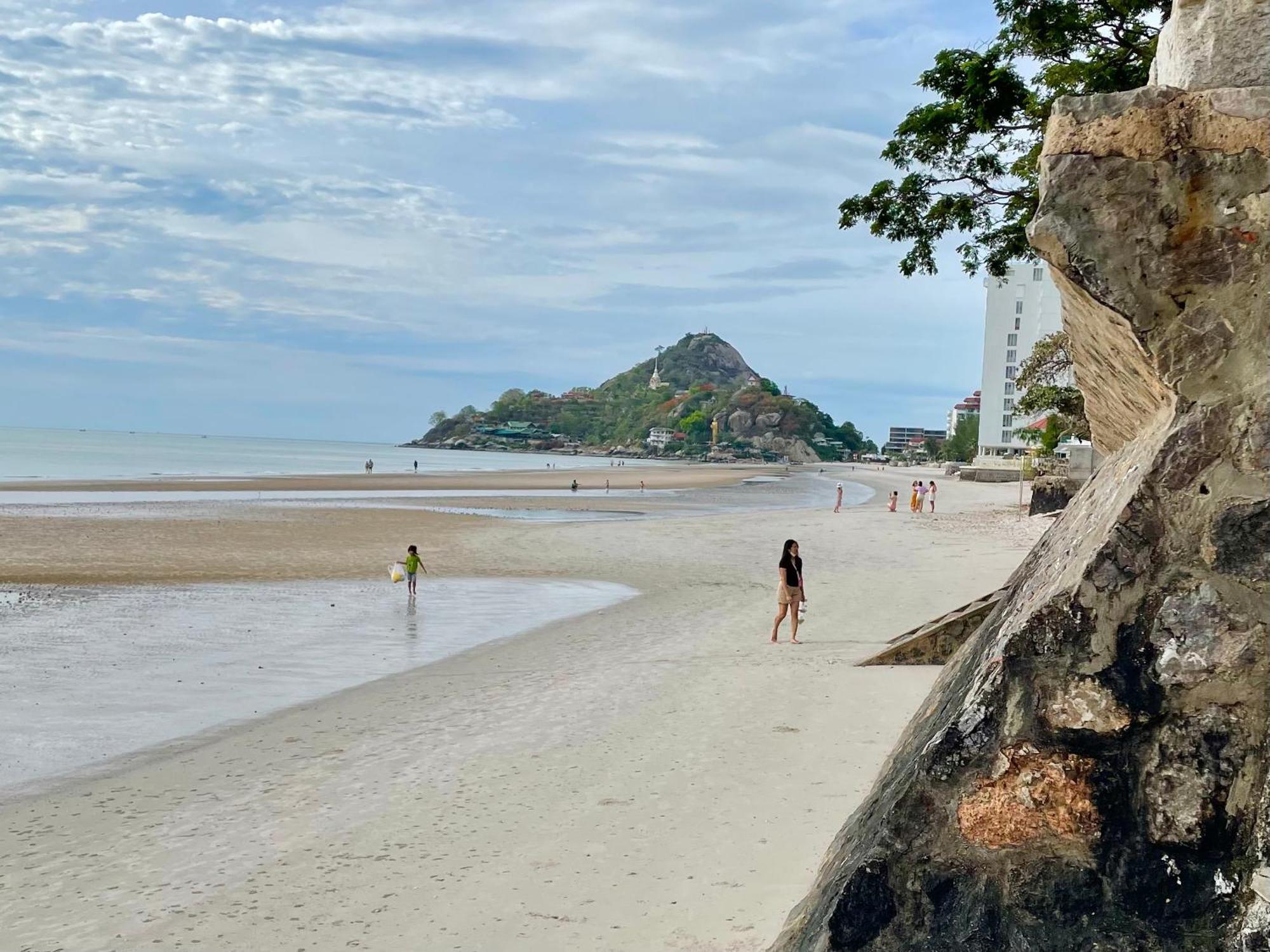 Seaview 2 Bedroom Beach Front Vacation Huahin Bagian luar foto